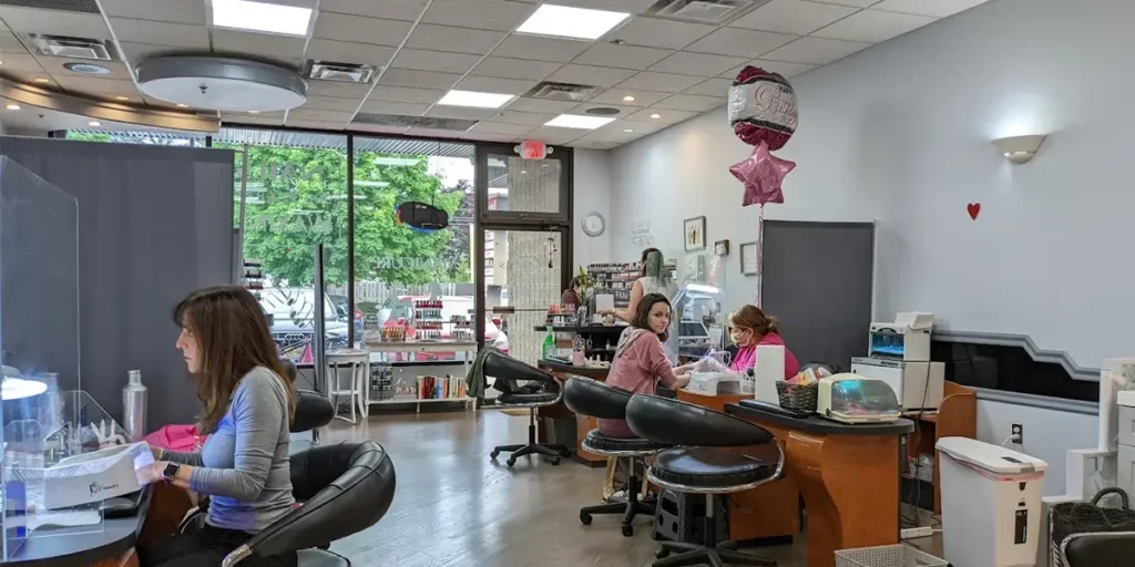 Carrie's Nail Salon in Edison, NJ