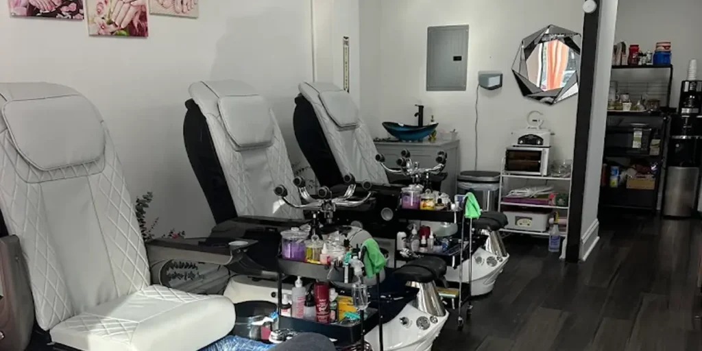 Maria's Glam Nails in Elizabeth, NJ