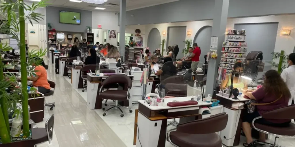 Organic Nail Bar in Woodbridge, NJ