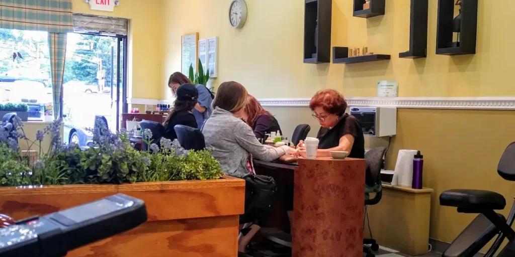 Vogue Nails in Edison, NJ